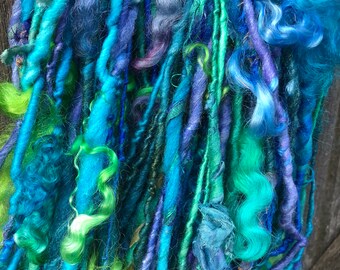HANDSPUN Yarn Merino Wool Silk Thick and Thin with Hanging Locks Bulky Yarn