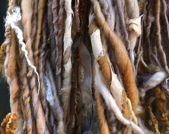 HANDSPUN Yarn Wool Thick and Thin Yarn with Locks