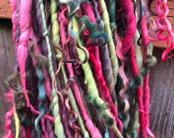 HANDSPUN Yarn Wool Thick and Thin Yarn with Locks