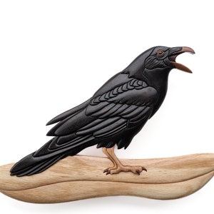 Raven wooden wall hanging, Intarsia scroll saw bird, Halloween decoration, Corvid bird wood carving, Gothic art décor, Nevermore