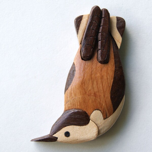Nuthatch Wooden Magnet Ornament Songbird Intarsia Wood Carving Wooden Bird Spring Decoration Home Decor Christmas Tree Deco