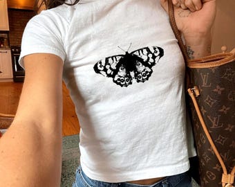 Baby-T-shirt Moth, Goth Grunge Aesthetic Baby T-shirt voor volwassenen