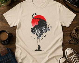 T-shirt Sumi-e Samurai vs Tiger | Illustration du coup de pinceau à l'encre, soleil cramoisi