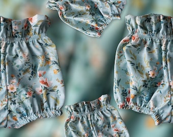 baby girl clothes baby cake smash outfit diaper cover nappy cover blue rose print baby bloomers Floral bloomers Floral bloomers