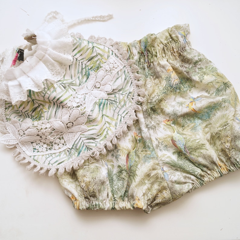 baby diaper cover Floral baby bloomers baby girl shorts Cake Smash Outfit 9-12m Baby bloomers Baby girl bloomers, toddler