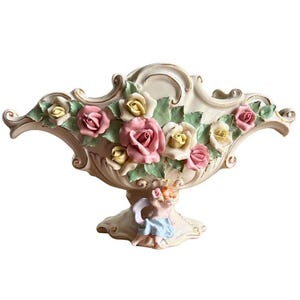 Pristine 50's Vintage Heirlooms of Tomorrow Centerpiece • Roses & Cherub  • Rococo
