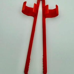 3D Printed Finger Chopsticks – Reusable No-Mess Snack Tool Red