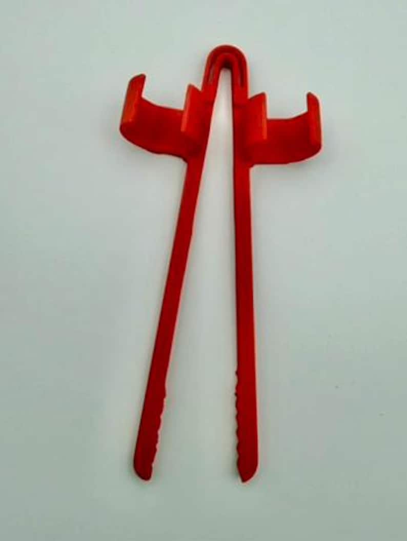 3D Printed Finger Chopsticks – Reusable No-Mess Snack Tool Red