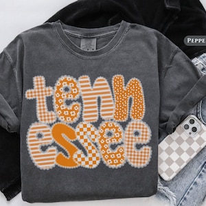 Comfort Colors® Tennessee T-Shirt | S-4XL | Trendy Doodle Font with Lace Border | TN Gift for Her | Tennessee Birthday, Christmas Gift