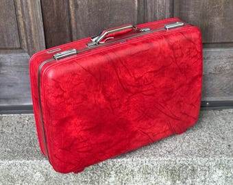 Vintage 1960s American Tourister Marbled Red Hard-Shelled Suitcase