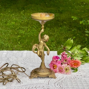 Vintage Brass Cherub Accent Lamp / Ornate Cherub with Grapes Lamp / Hollywood Regency Accent Lamp/ Home Decor / GIFT IT!
