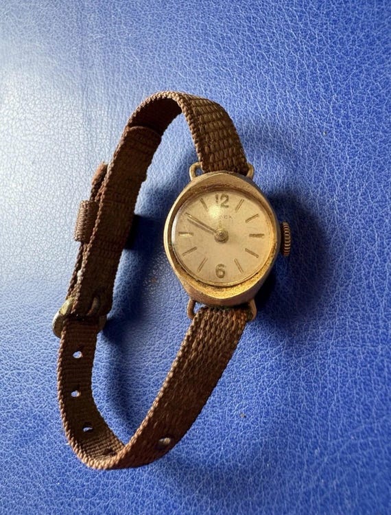 Vintage Women’s Timex Watch Ref# CW10