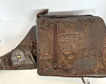 Bolso bandolera marrón con varios bolsillos P246