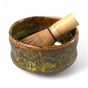 Matcha Bowl Handmade in Japan – Ceramic Amber Chawan for Latte Ritual, Tea Ceremony, Zen Gift for Her or Friend