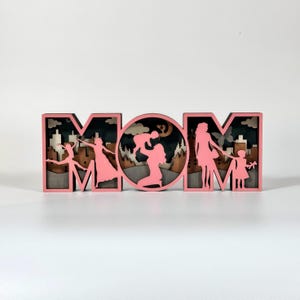Personalized Wooden MOM Sign: Layered Mother & Child Silhouette Art