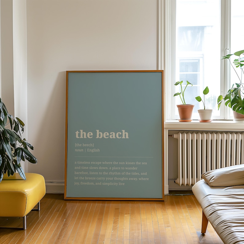 Puede incluir: Un letrero de madera hecho a mano con la palabra "Bienvenido" en una fuente juguetona. El letrero pintado de blanco tiene un acabado envejecido y un peque&ntilde;o coraz&oacute;n decorativo. Ideal para dar una c&aacute;lida bienvenida.
