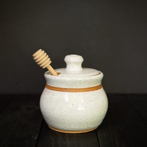 Hand Thrown Ceramic Honey Pot with Dipper: Artisan Glazed Pottery Jar 2 cup Capacity