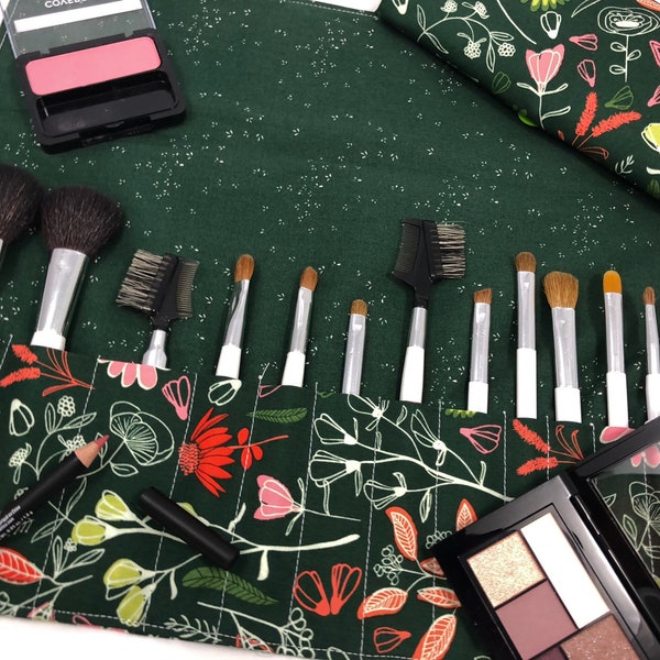 Makeup Brush Holder, Makeup Brush Roll, Makeup Brush Bag, Makeup Brush Organizer, Cosmetic Brush Case - Bosque in Dark Forest