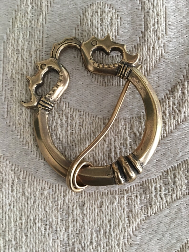 Outlander Inspired , Viking Shawl Pin , Celtic Clasp , Penannular Brooch immagine 4