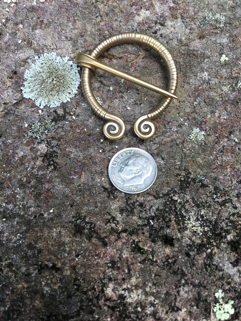 penannular shawl pin