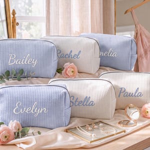Neceser personalizado con textura de gofre, neceser con monograma bordado a medida, bolsa de maquillaje