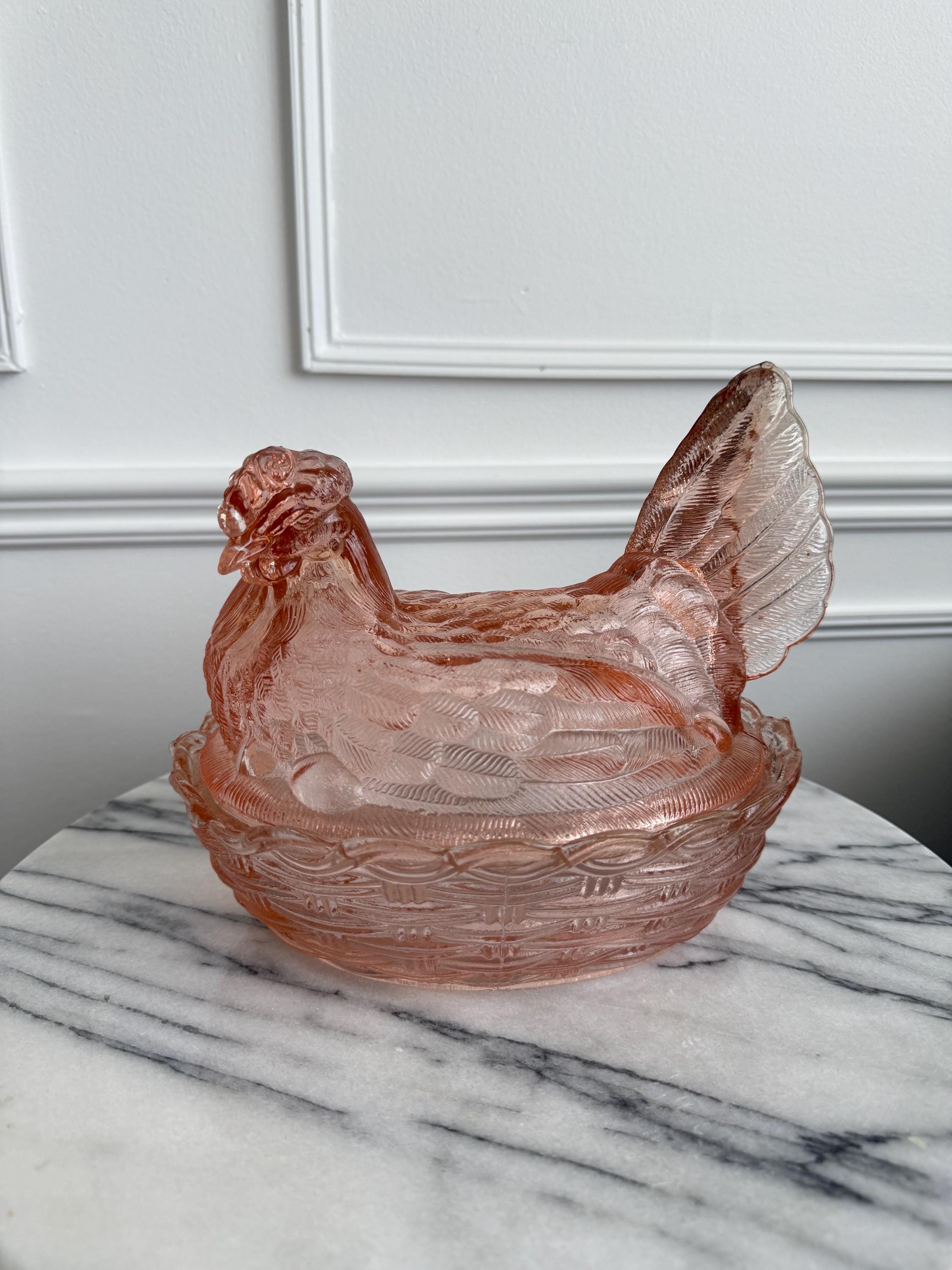 送料無料】インディアンガラス 小物入れ ニワトリ Hen on Nest 送料