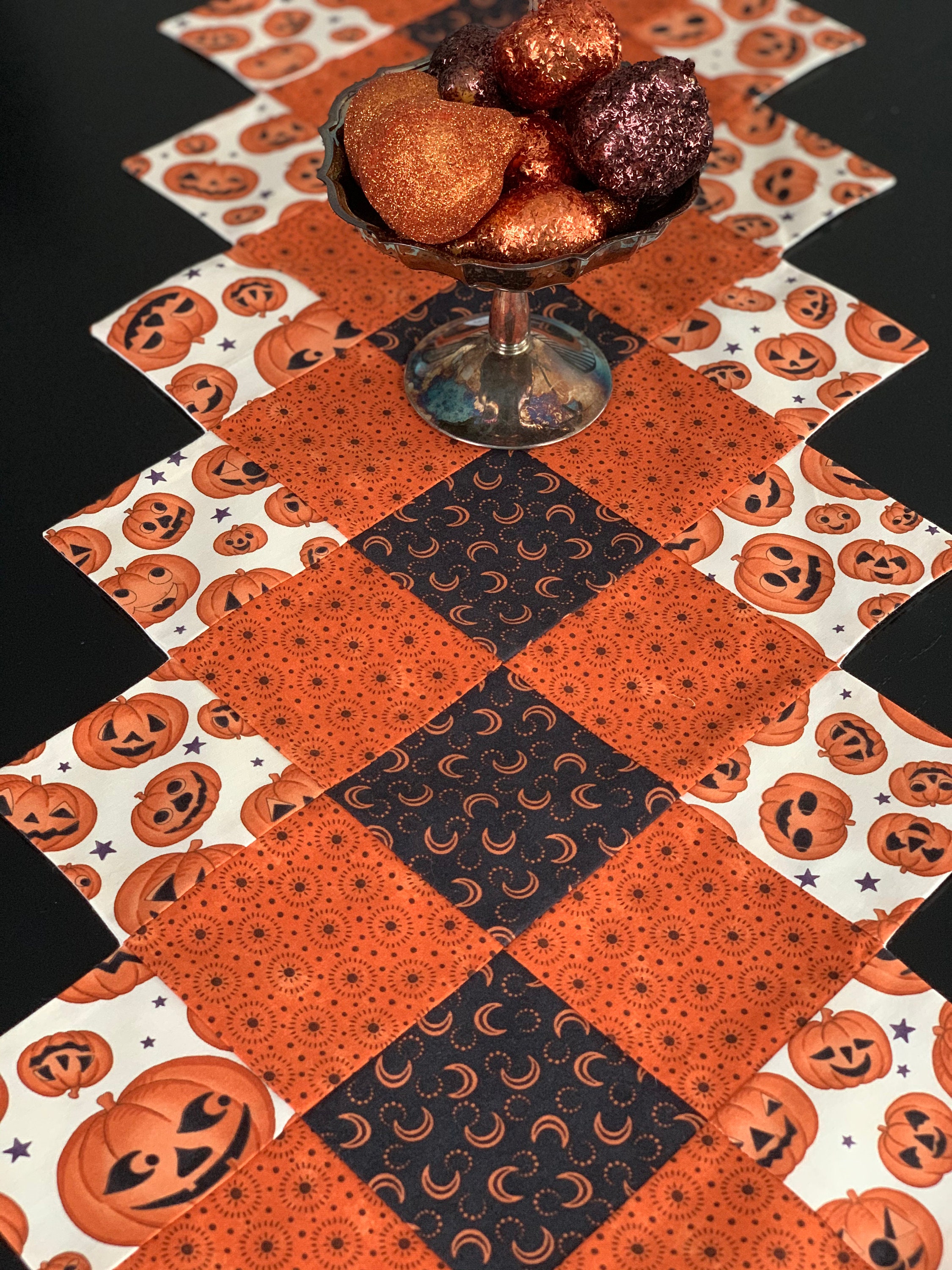Happy Jack O Lantern Table Runner - Etsy España