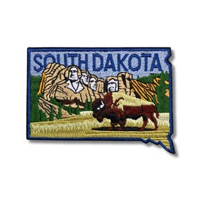 Stolt South Dakota-märke | Broderad märkeslapp med Mount Rushmore och Bison State-motiv | 6,3 x 10,3 cm