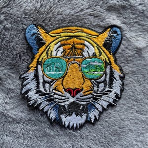 Tiger Patch – Large Sunglasses Tiger Embroidered Iron On/Sew On Patch 4x4 for Jackets Backpacks Biker Vest DIY Fashion – Roaring Tiger Patch