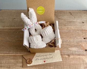 Bunny Rabbit Pregnancy Announcement, Gift for Grandparent, Bunny Washcloth and Booties, BOOTIES IN A BOX, Gift Box Set, Baby Reveal Box