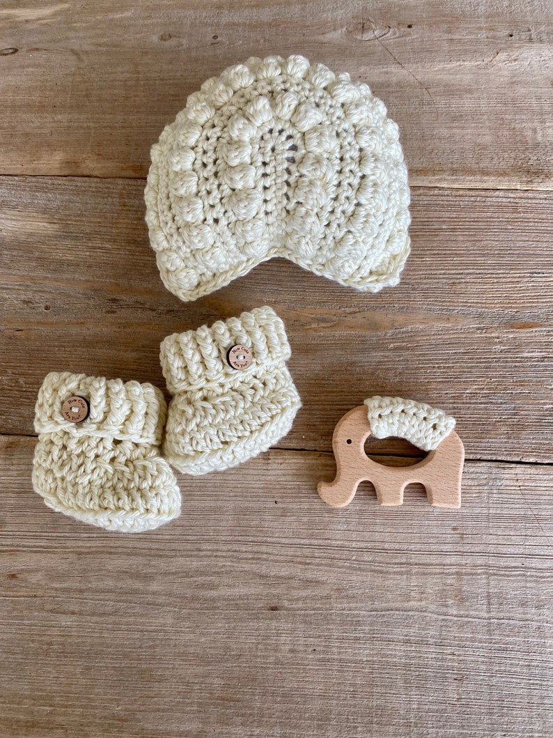 Grandparent Pregnancy Announcement, Baby Announcement, Rainbow Rattle, Natural Maple Elephant Teething Ring, Booties, All Natural Set image 3