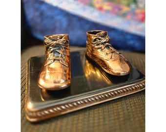 Vintage Bronze Pair 2 Baby Shoes Tie Laces Figurines Desk Decor Collectible