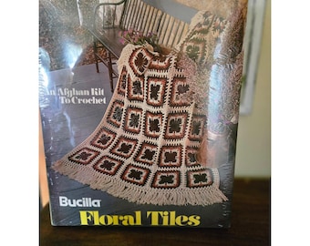 Bucilla Floral Tiles Afghan Crochet 7932 Navy Gold Winter White 43x73 Vintage