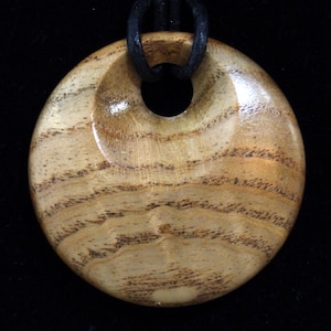 Amur Cork Bark Tree wooden pendant - gorgeous figure and grain - wear wood