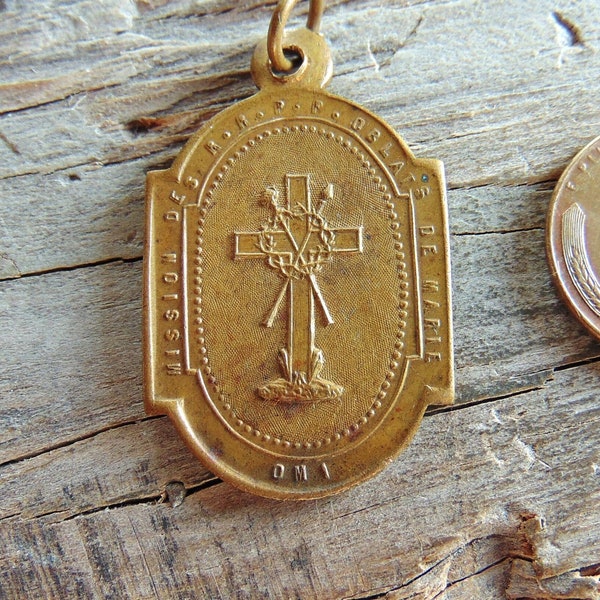 Antique Missionary Oblates of Mary Immaculate Medal or Pendant Catholic Miraculous French Vintage Metal Religious Charm