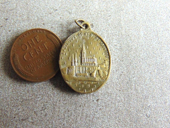 Our Lady of Lourdes Antique French Catholic Medal Vir… - Gem