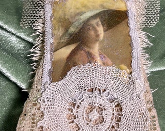 Altered pin, vintage lady image, gift for her, handmade, to pin on jacket, scarf, junk journal