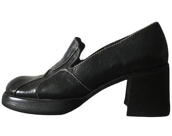 Pegabo Vintage 90s Black Leather Block Heel Loafers Size 37 Made in Italy