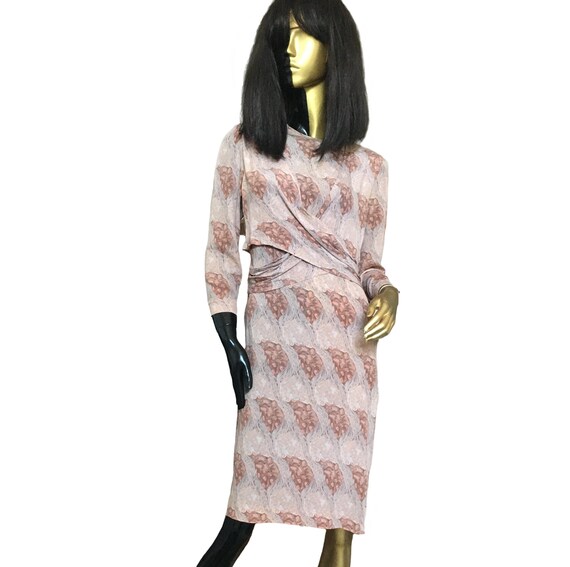 silk blend dress made in italy Made in Italy Silk Blend Slip Dress , Turn heads in this effortlessly chic Made in Italy slip dress, designed in a stunning vibrant pink hue that radiates confidence and summer glamour. Crafted
