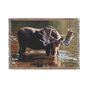 Cozy Moose Woven Blanket - Moose Lover Gift, Home Decor, Moose Art, Lodge Blankets, Art Throw