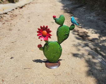 Metal cactus