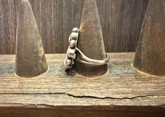 Flower Cluster Ring - image 7