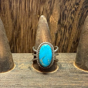 Vintage Sterling Silver Turquoise Ring