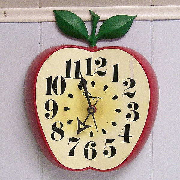 Vintage Apple Wall Clock Converted to Battery