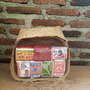 Javaner Tee Sampler Geschenk Set: Indonesische Retro Tees in einer handgewebten Bambus Box