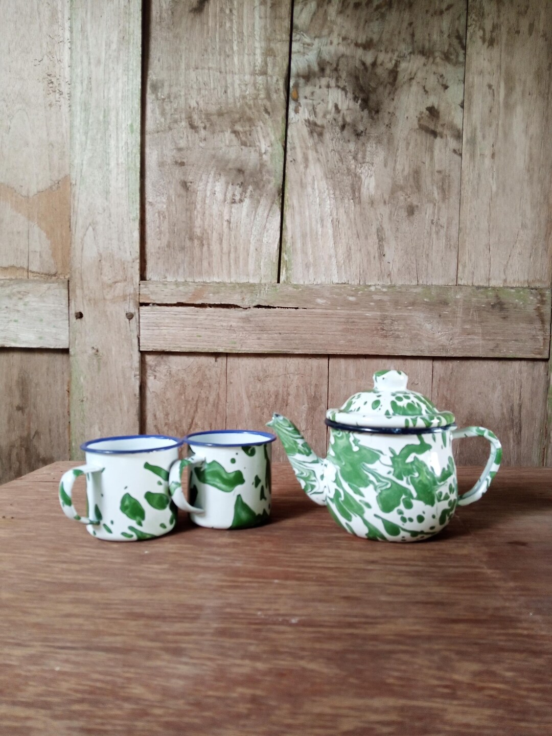 Vintage Enamel Teapot Set With 2 Mug Enamelware Green Marbled Blirik ...