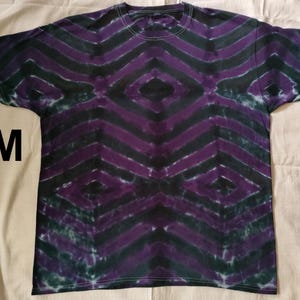 Batik shirt, Tie dye T-shirt,