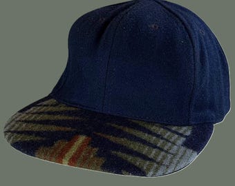 Gorra vintage Pendleton USA Made de lana con cierre ajustable y visera estilo suroeste, color azul marino.