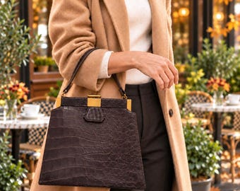 Handtasche aus Alligatorleder, strukturierter Tragegriff, Messingrahmen, braun, Vintage, 40er/50er Jahre