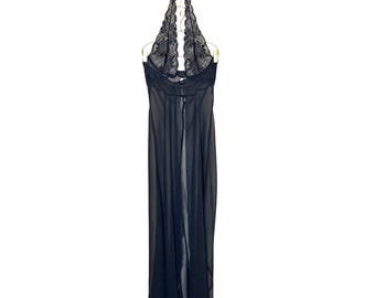 Vestido largo lencero vintage de encaje y malla transparente con escote halter de Frederick's of Hollywood